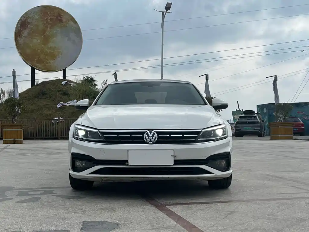 Volkswagen Lamando — миниатюра 2