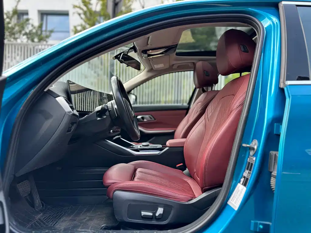 BMW 3 Series — миниатюра 8