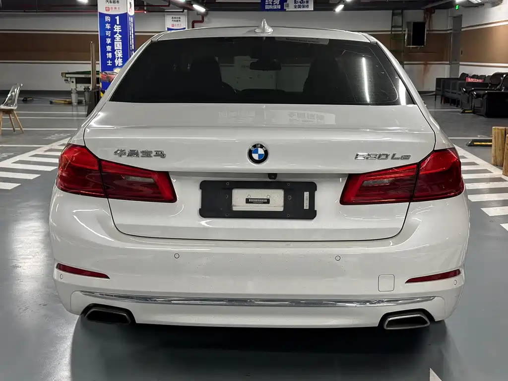 BMW 5 Series New Energy — миниатюра 4