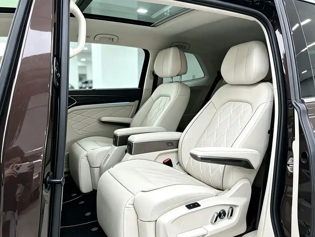Volkswagen Viloran — миниатюра 9
