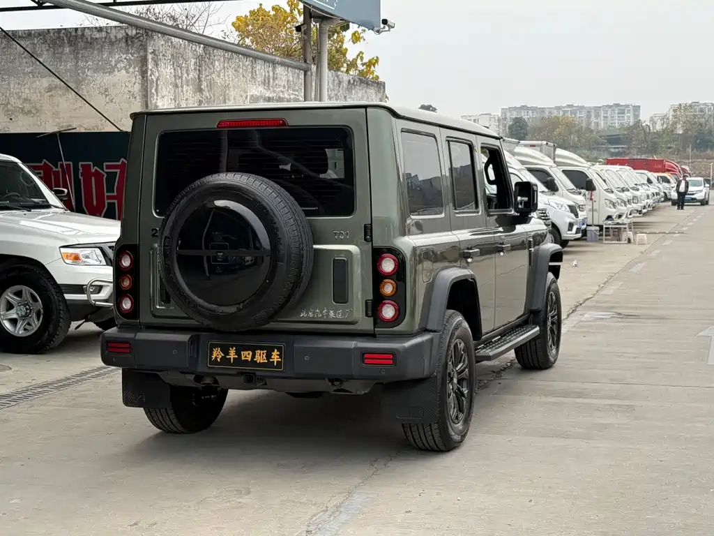 212 T01 2024 2.0T