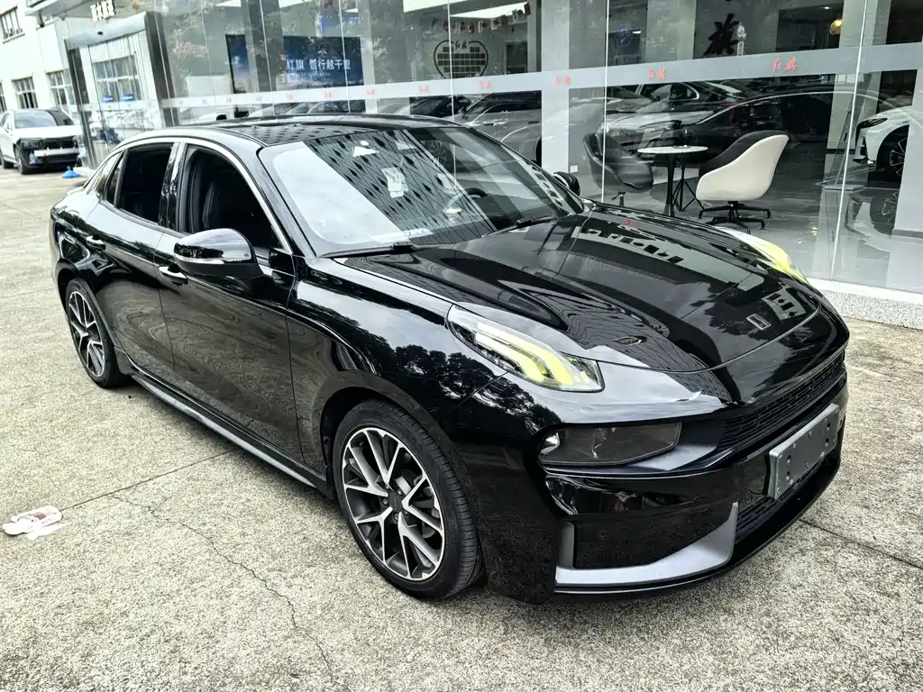 Lynk & Co 03 — миниатюра 3