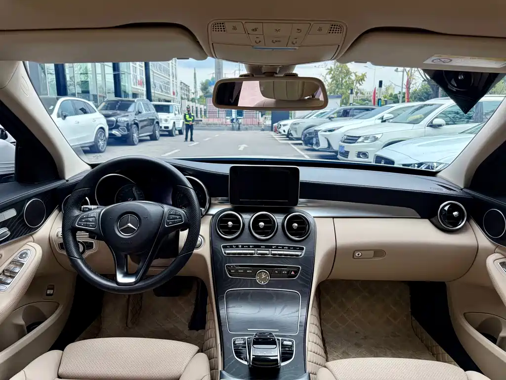 Mercedes-Benz C-Class — миниатюра 22