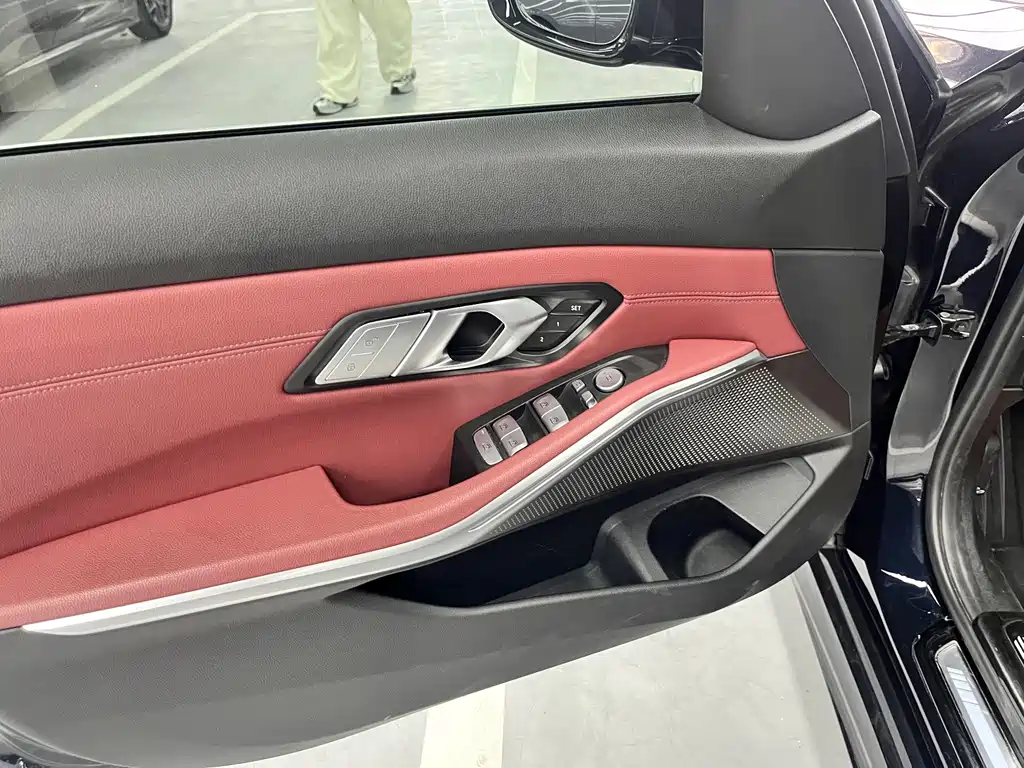 BMW 3 Series — миниатюра 10