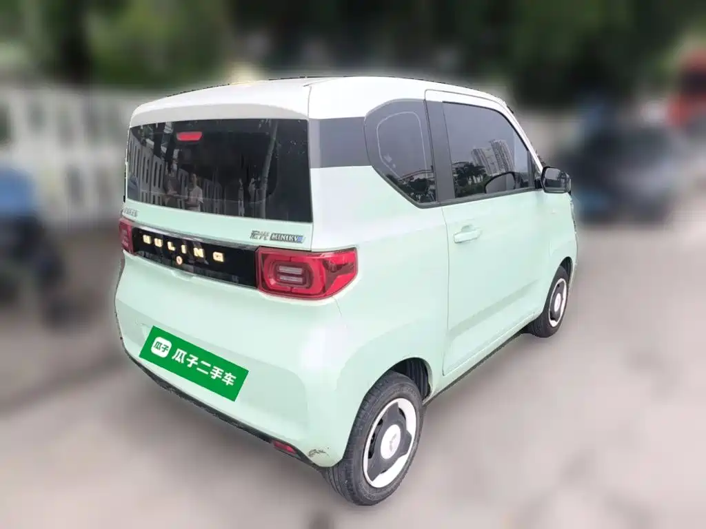 Wuling MINIEV — миниатюра 6