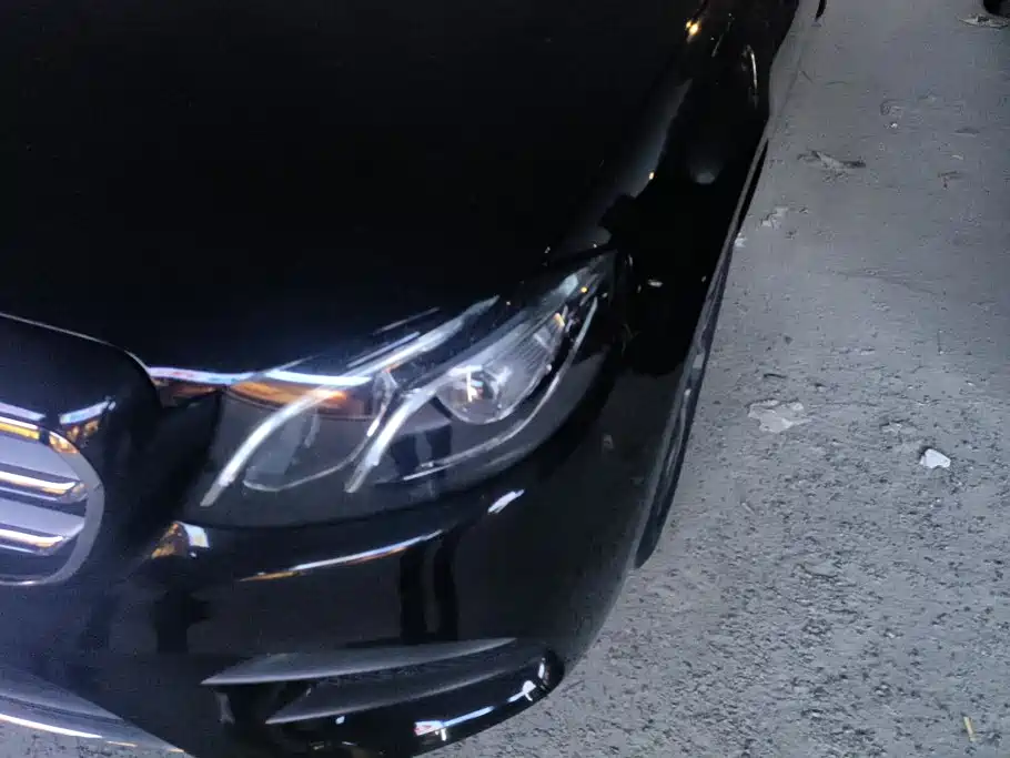 Mercedes-Benz E-Class — миниатюра 5