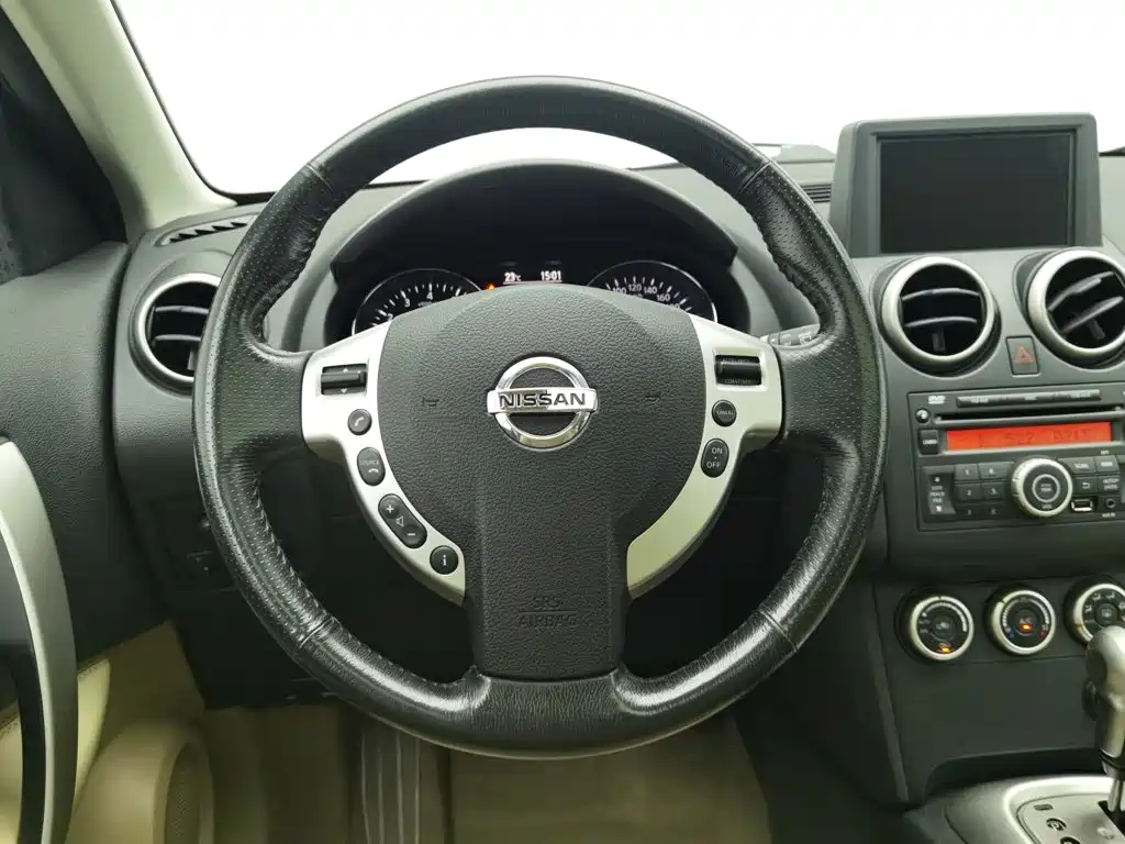 Nissan Qashqai — миниатюра 11