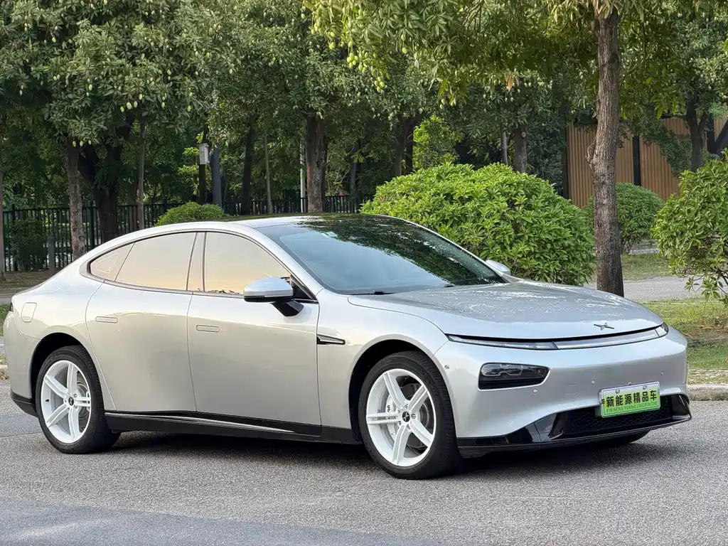 XPeng P7 — миниатюра 2