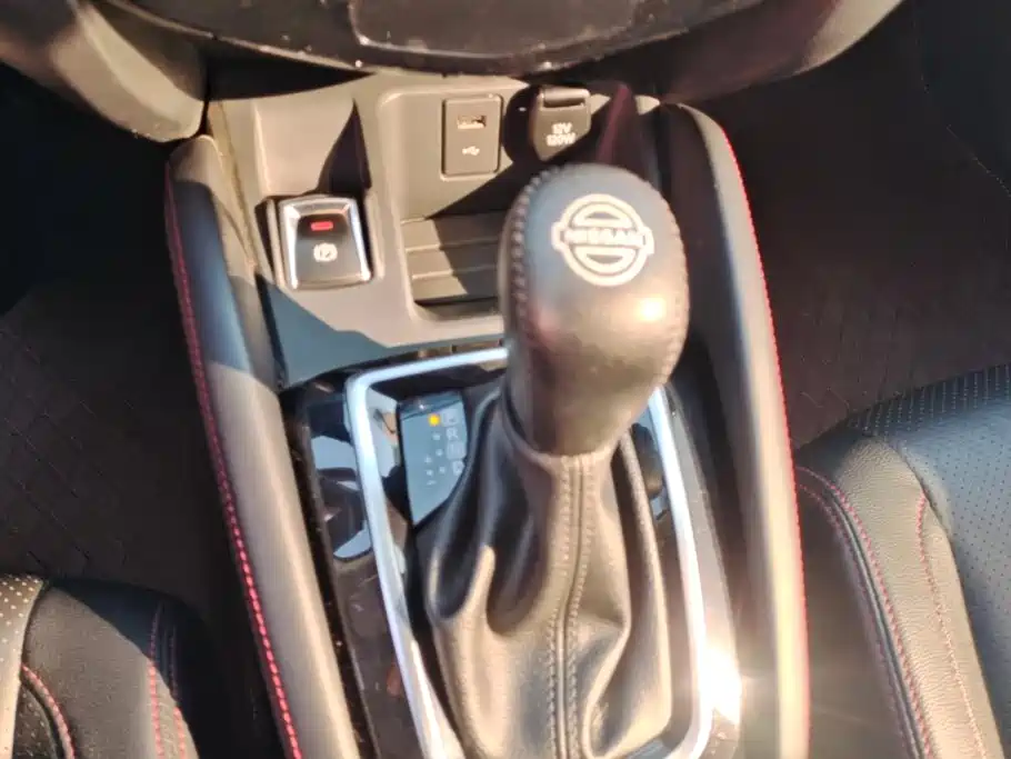 Nissan Qashqai — миниатюра 16