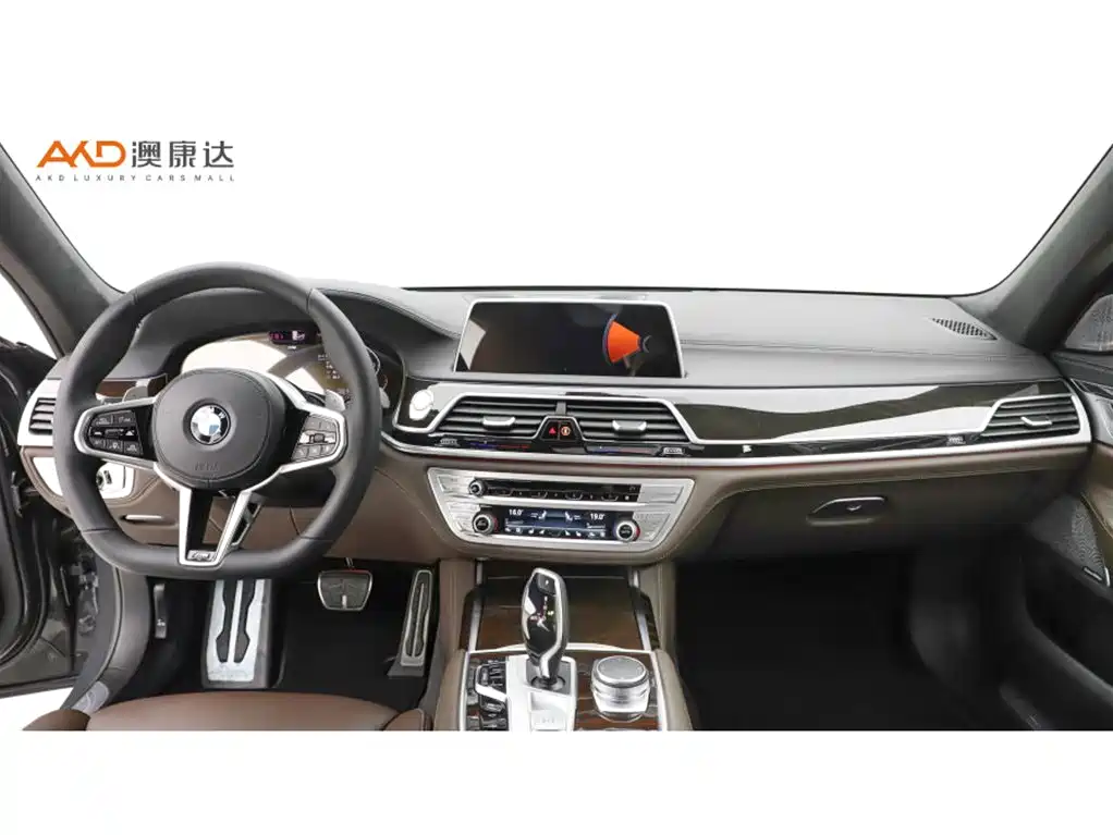 BMW 7 Series — миниатюра 5