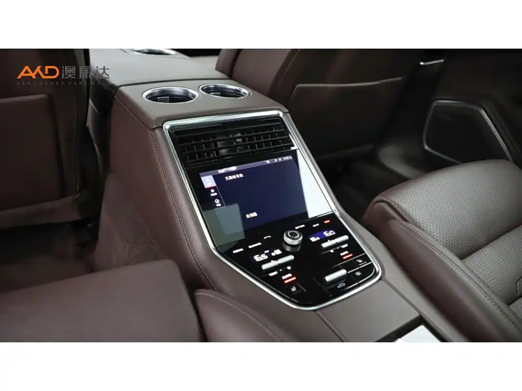 Porsche Panamera — миниатюра 9