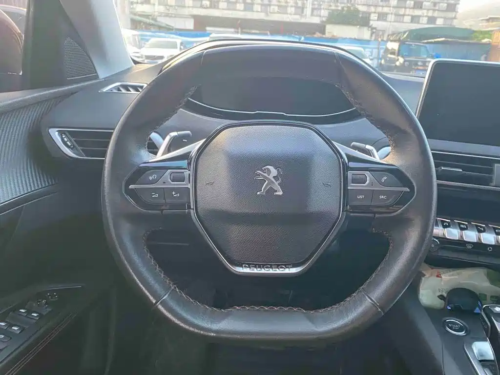 Peugeot 4008 — миниатюра 6