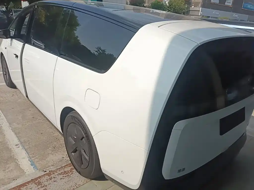 Li Auto Li MEGA — миниатюра 5
