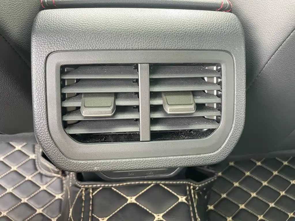 Volkswagen Lavida — миниатюра 23