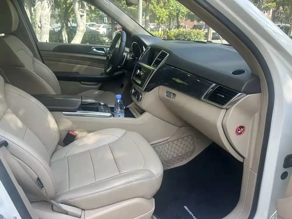 Mercedes-Benz M-Class — миниатюра 5