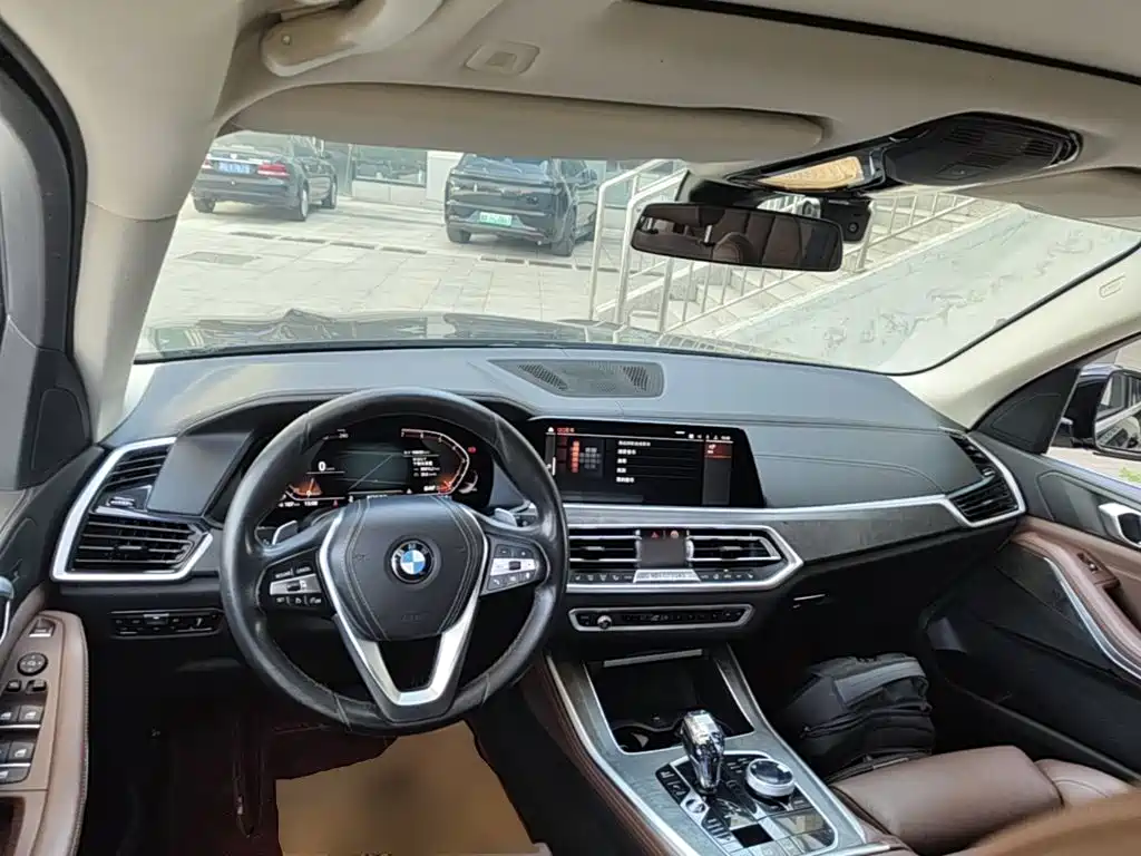 BMW X5 (Import) — миниатюра 10