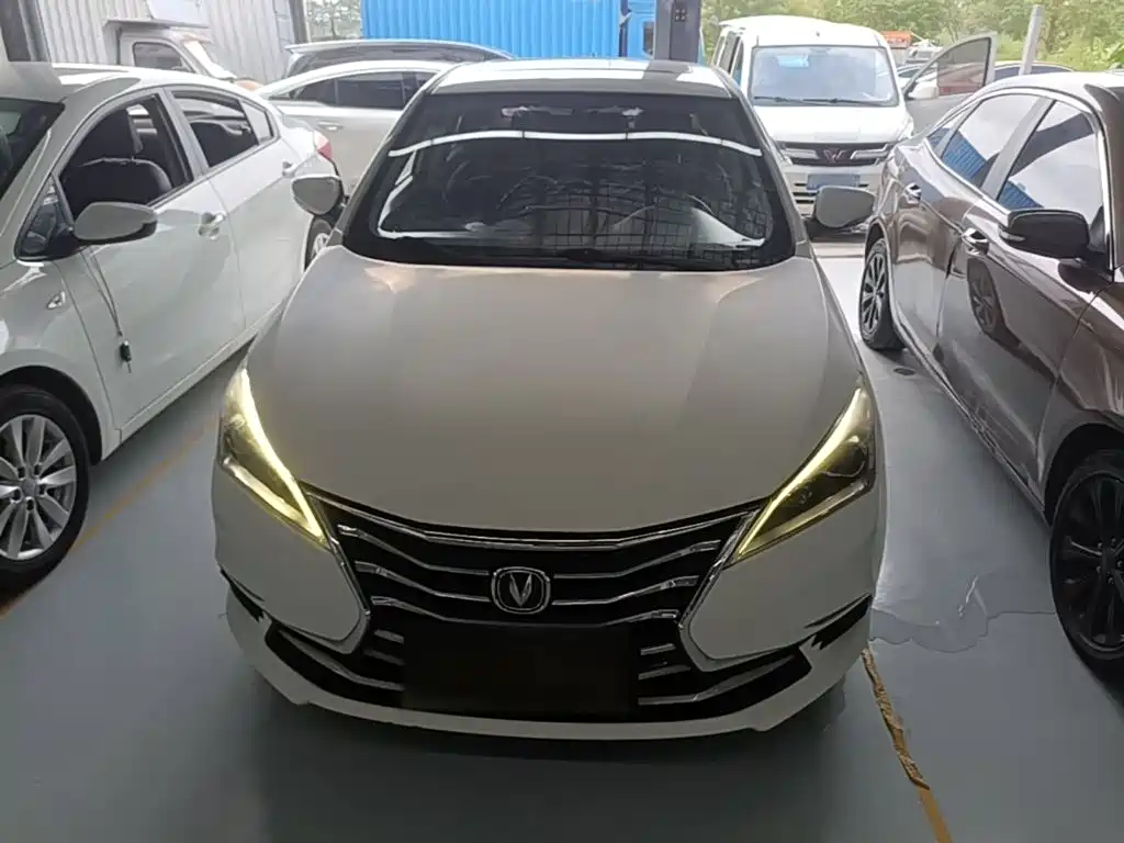 Changan Eado DT — миниатюра 3