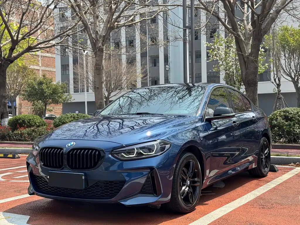 BMW 1 Series 2021