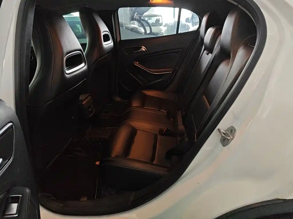 Mercedes-Benz GLA — миниатюра 13