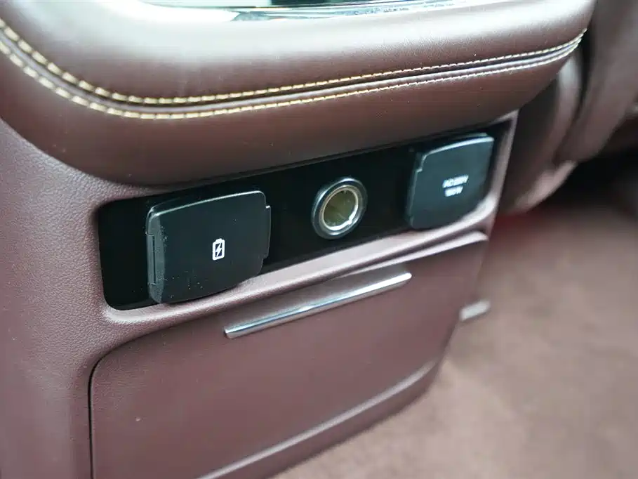 Lincoln Navigator 3.5T LWB Presidential Edition, фото 21
