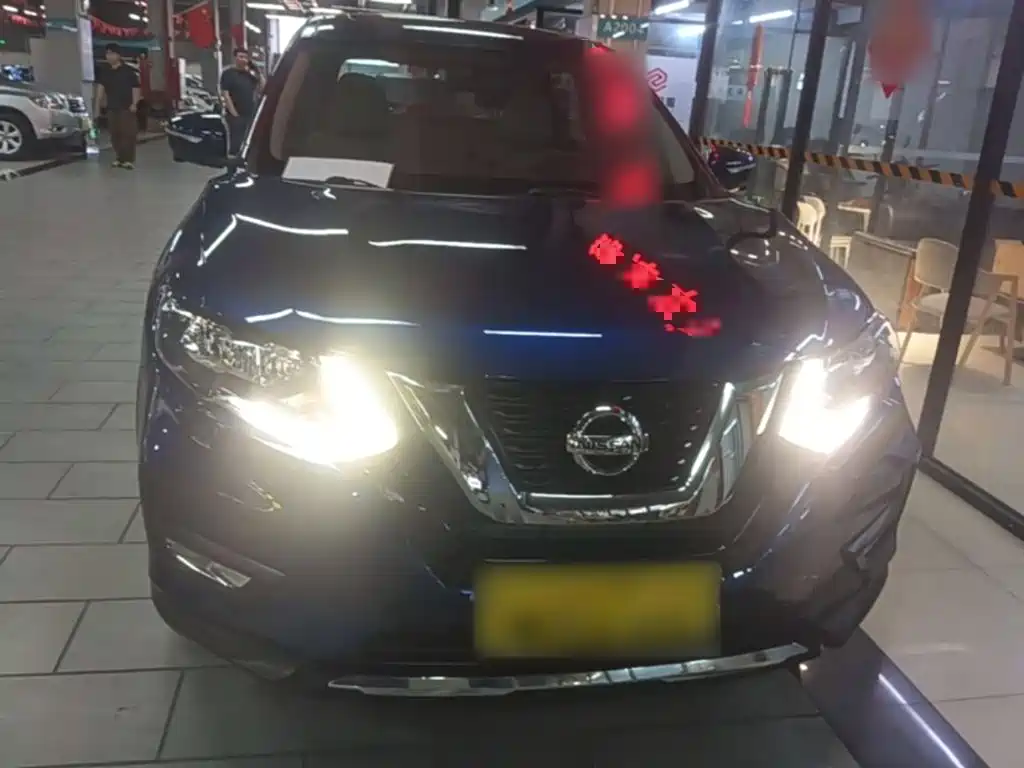 Nissan X-Trail — миниатюра 3