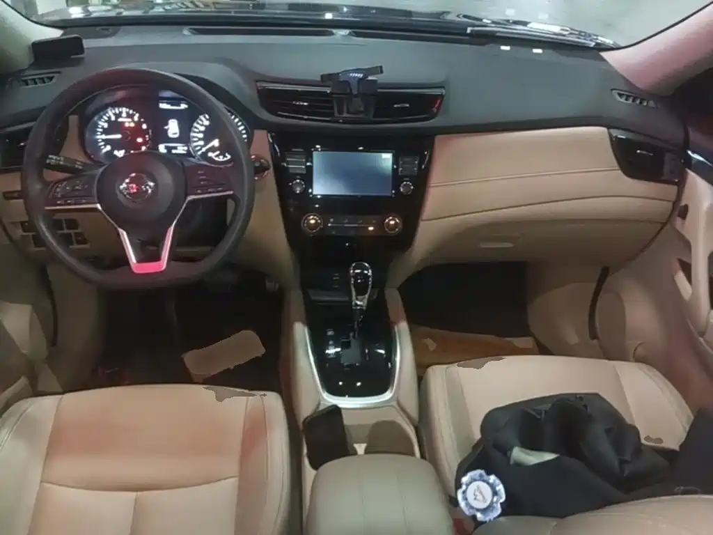 Nissan X-Trail — миниатюра 10