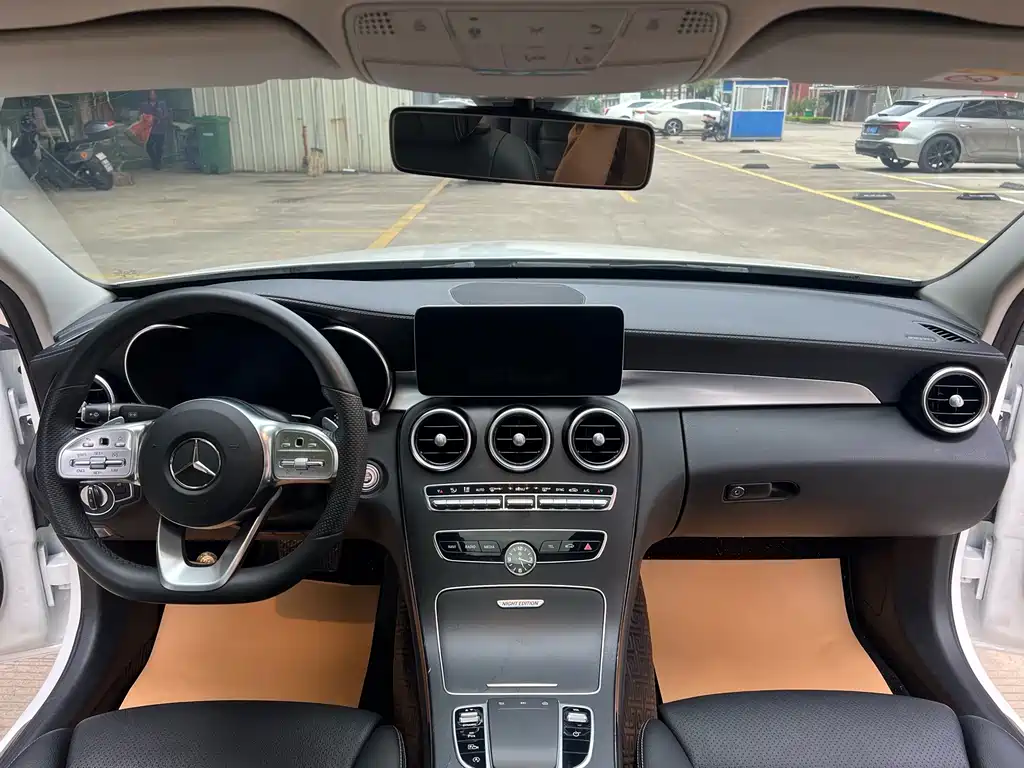 Mercedes-Benz C-Class — миниатюра 5