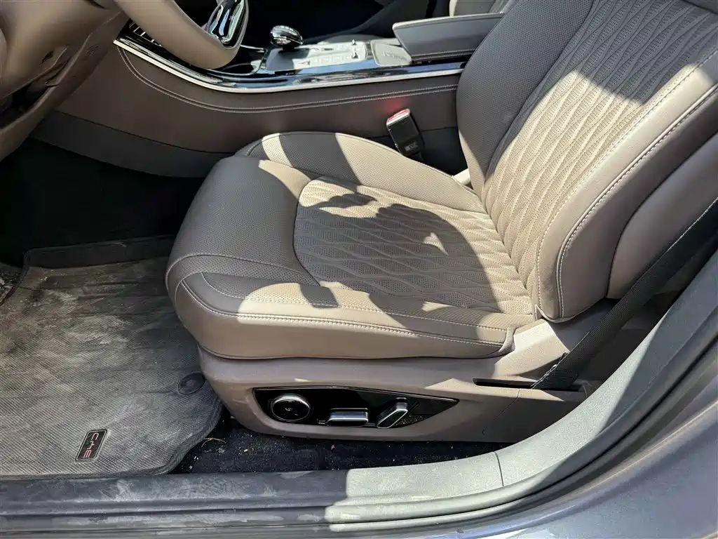 BYD Han 2024 DM-i 121KM Elite