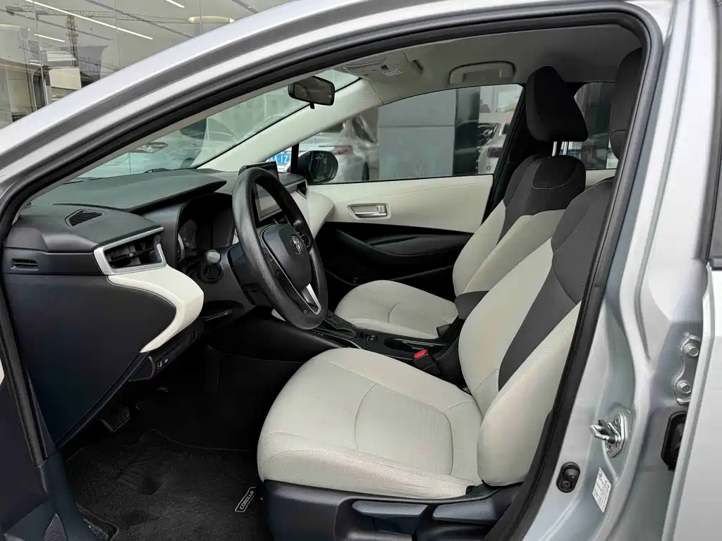 Toyota Corolla — миниатюра 4
