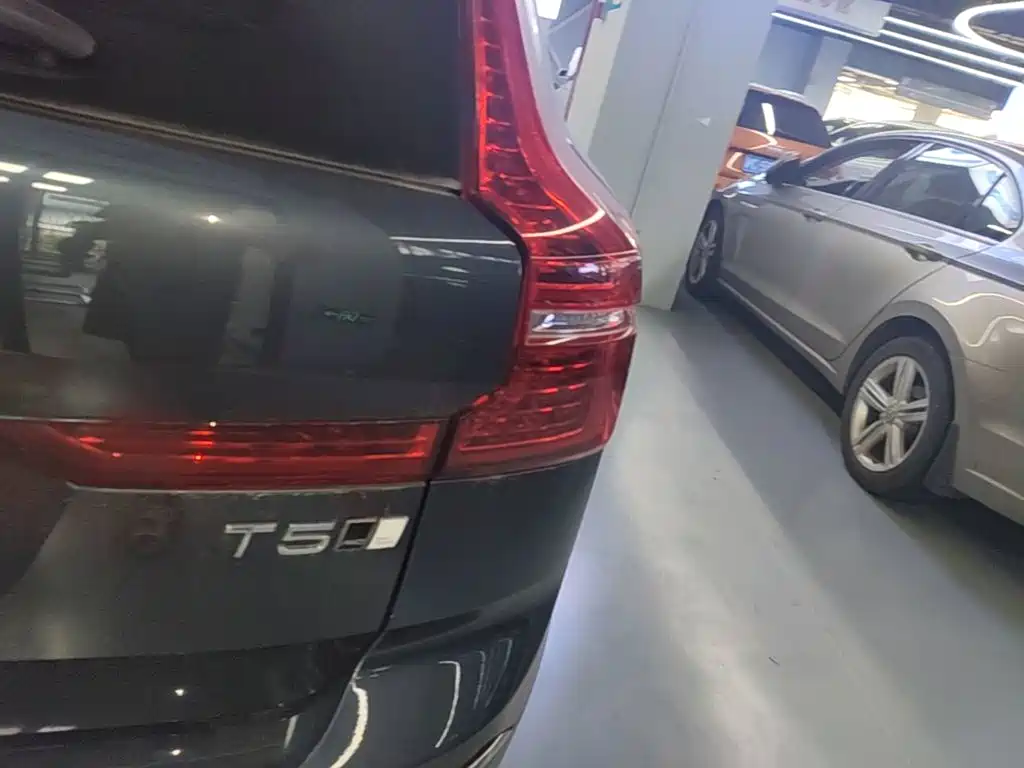 Volvo XC60 — миниатюра 8