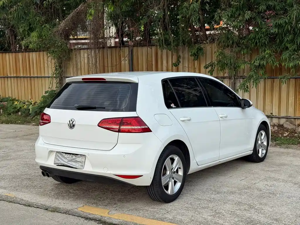 Volkswagen Golf — миниатюра 9
