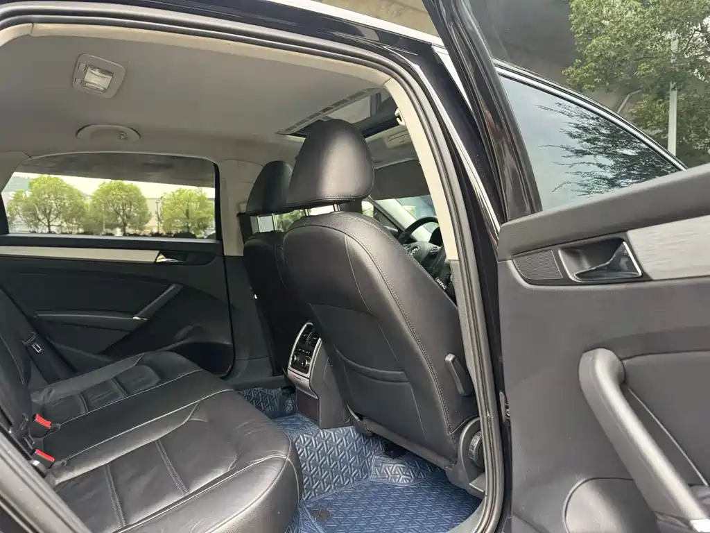 Volkswagen Passat — миниатюра 4