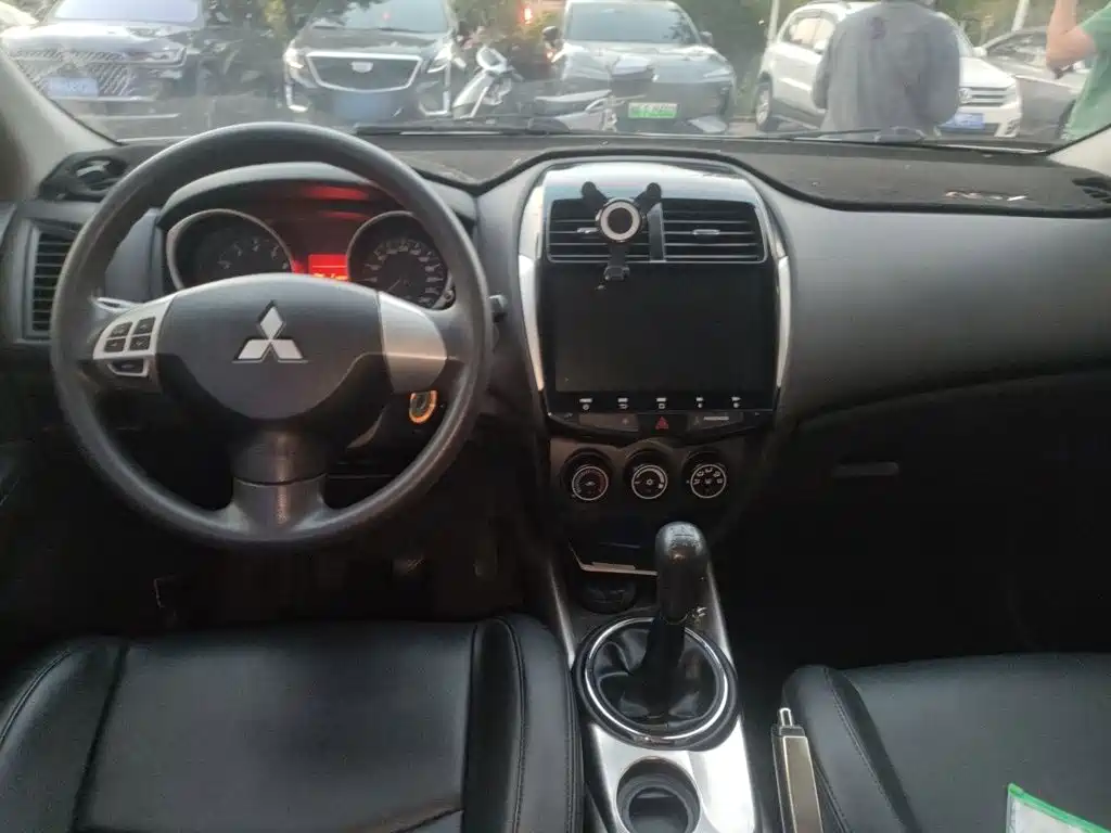 Mitsubishi ASX — миниатюра 5