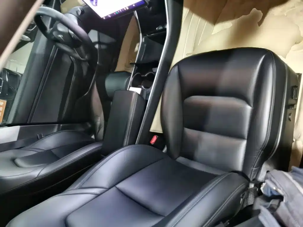 Tesla Model 3 — миниатюра 25