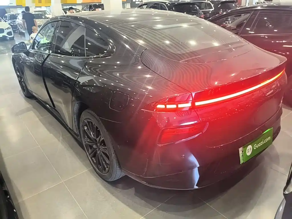 XPeng P7 — миниатюра 5