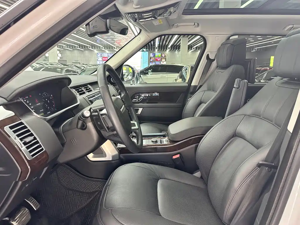 Land Rover Range Rover — миниатюра 3