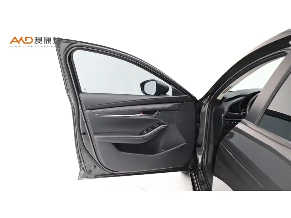 Mazda 3 Axela — миниатюра 10