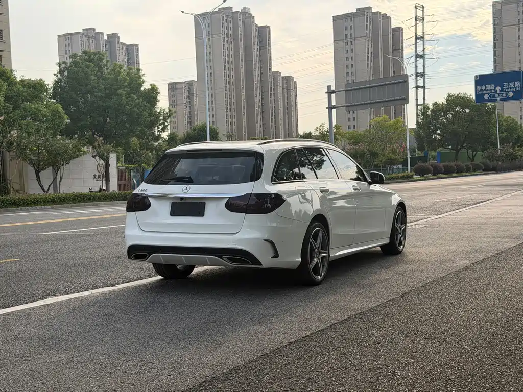 Mercedes-Benz C-Class (Import) — миниатюра 13