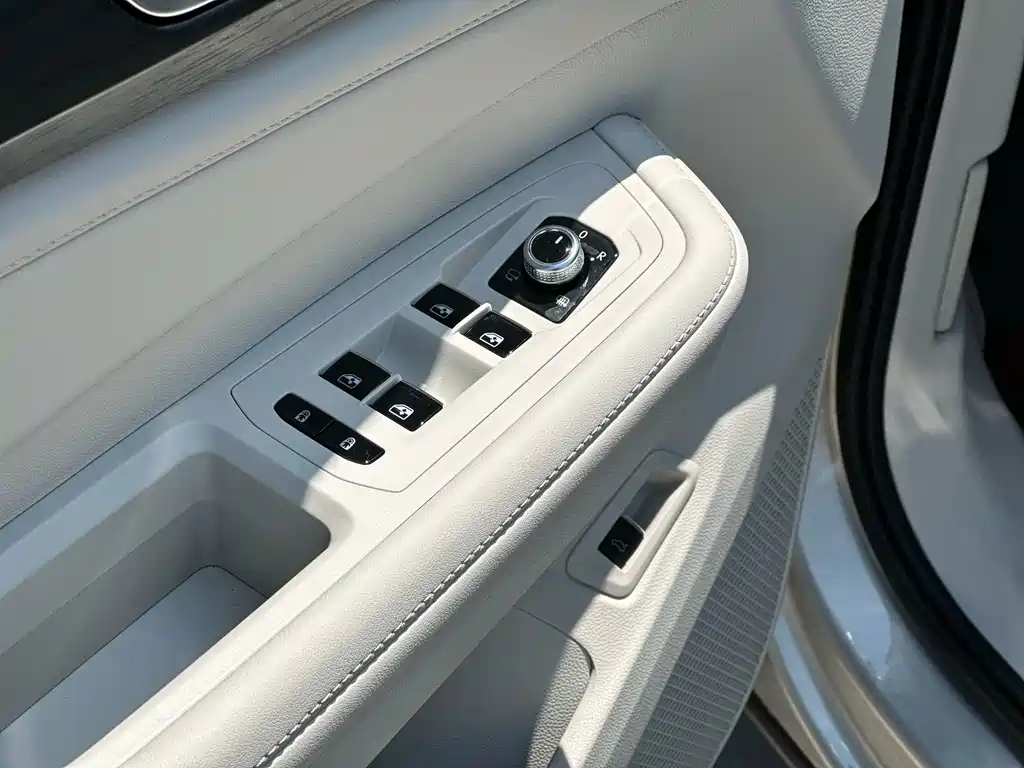 Volkswagen Viloran — миниатюра 9