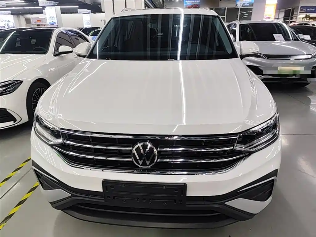 Volkswagen Tiguan L L 2024 330TSI AT Smart