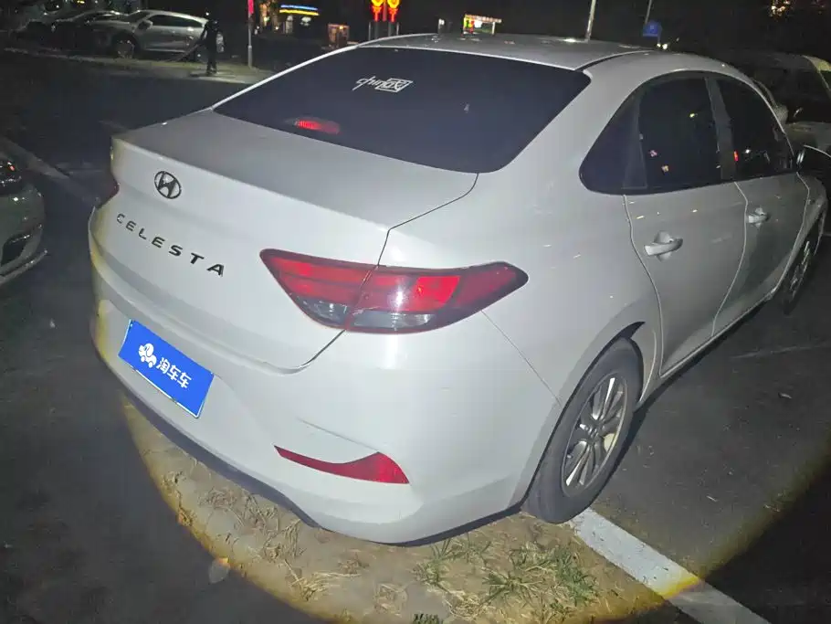 Hyundai Elantra — миниатюра 3