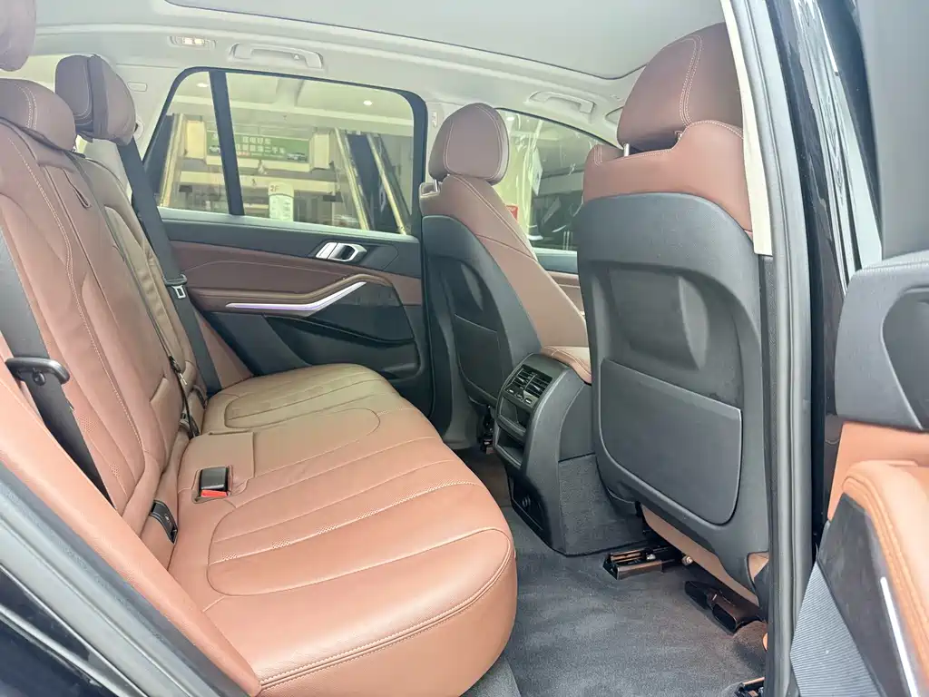 BMW X5 (Import) — миниатюра 16