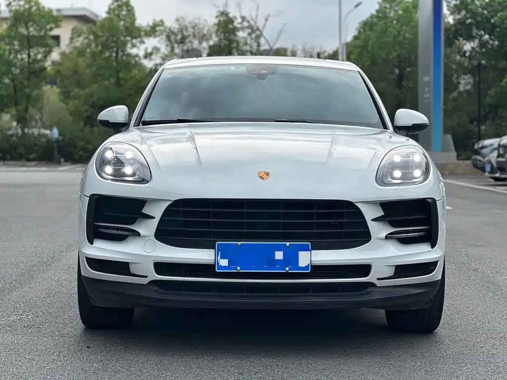 Porsche Macan — миниатюра 2