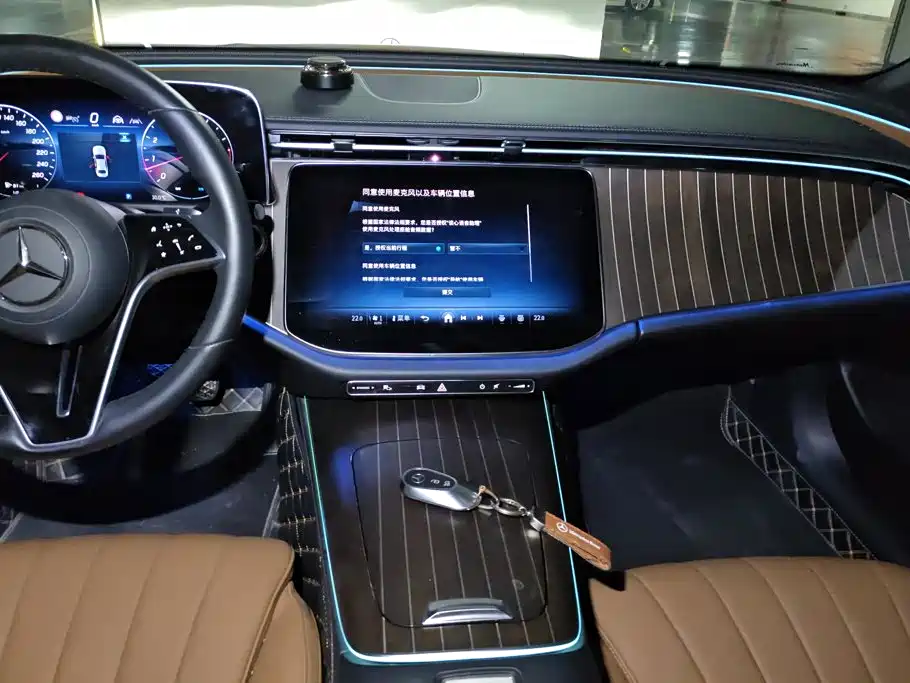 Mercedes-Benz E-Class — миниатюра 13