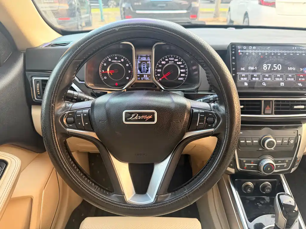 Zotye X5 — миниатюра 10