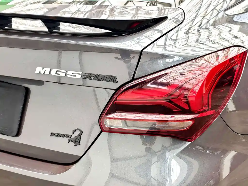 MG MG5 Scorpio — миниатюра 17