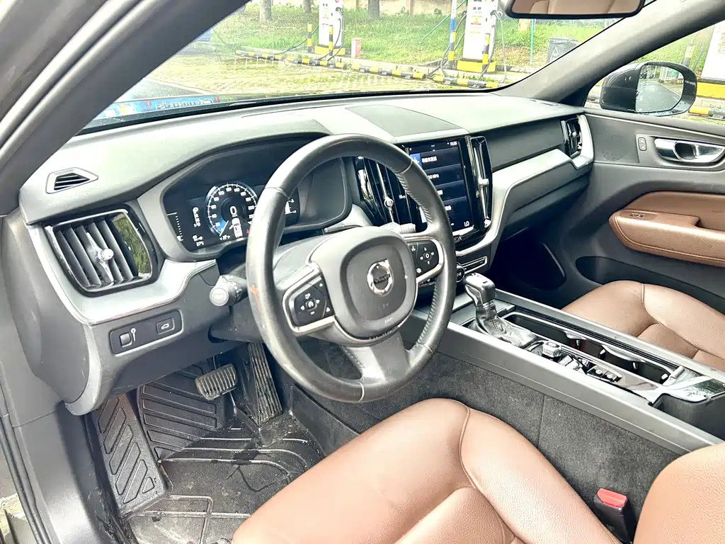Volvo XC60 — миниатюра 9