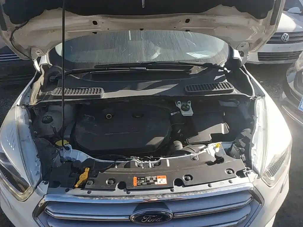 Ford Kuga — миниатюра 20