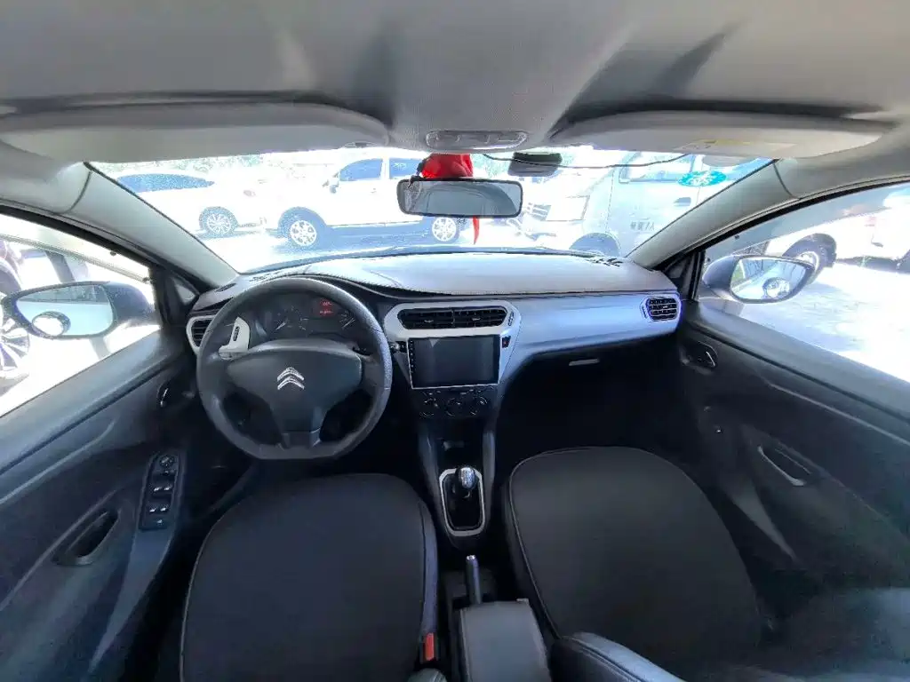 Citroen Elysee — миниатюра 6