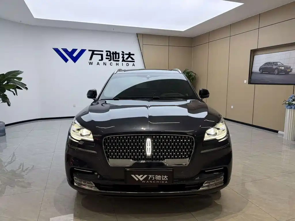 Lincoln Aviator